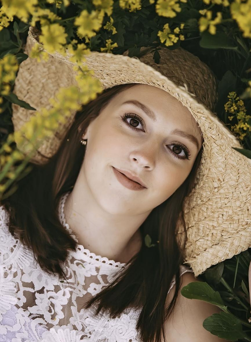 Elizabeth Hugunin - Wilton HS.jpeg